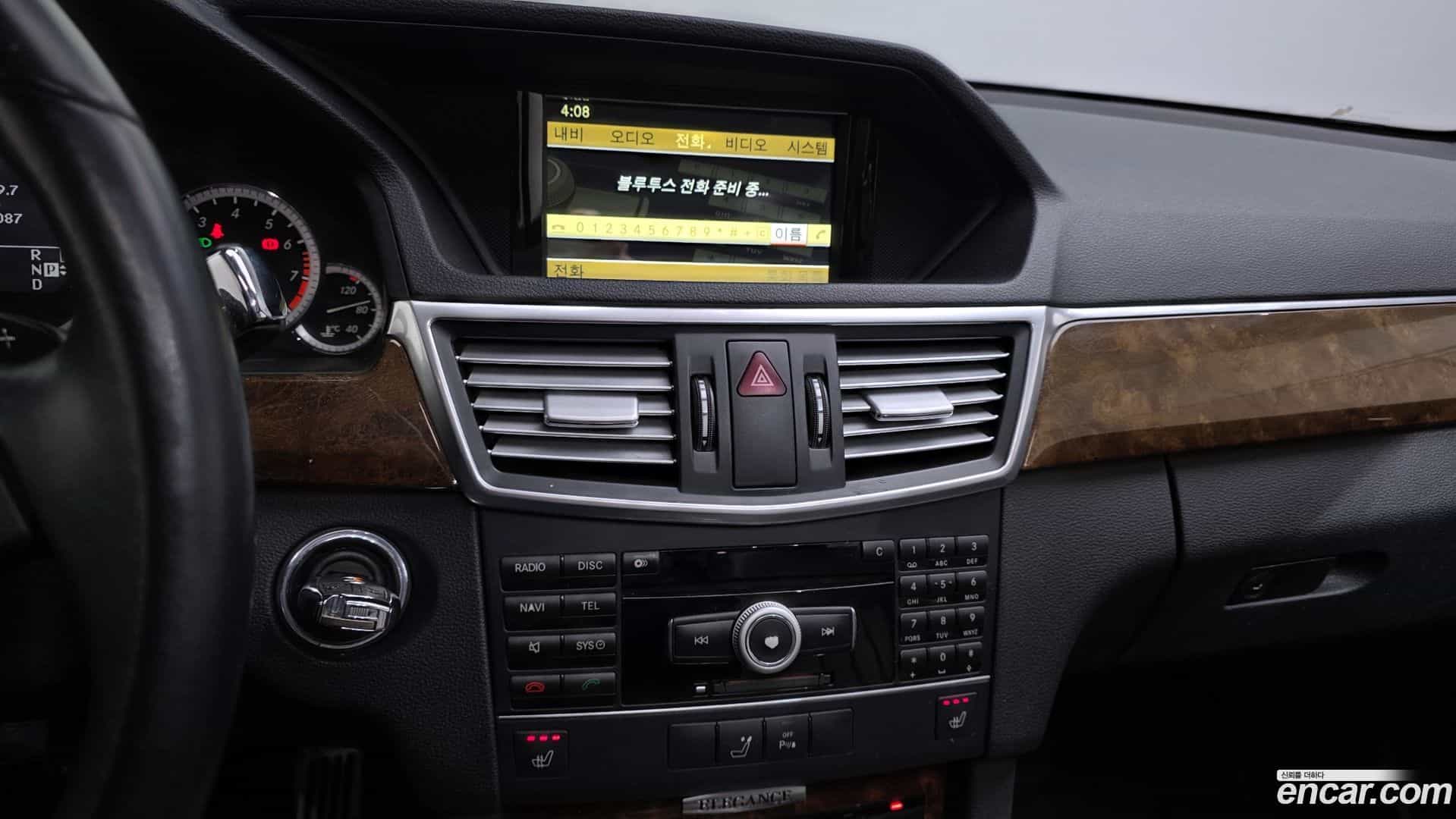 E-Class Mercedes-Benz 2011.3-OPTION-018