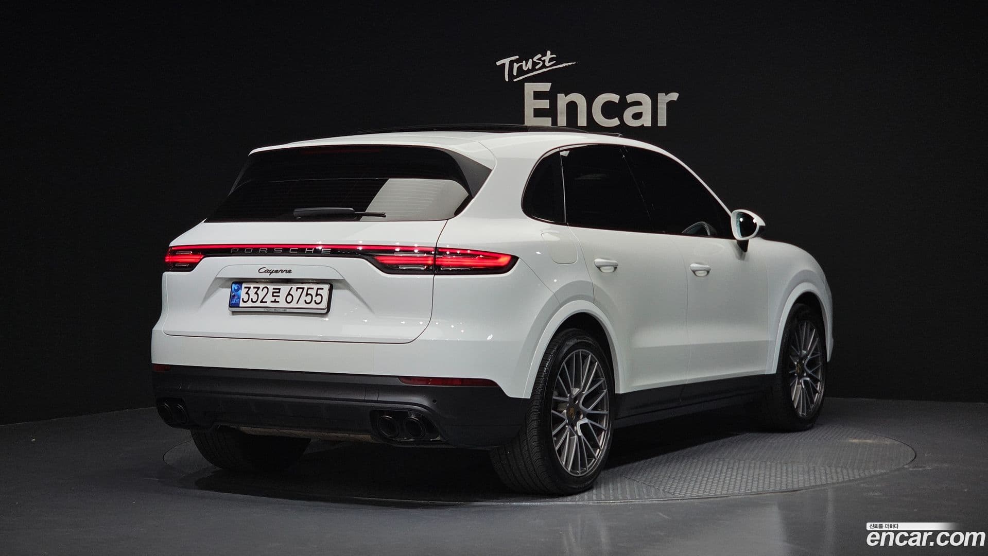 Main__Slider__Photo:Cayenne Porsche 2023.1-1