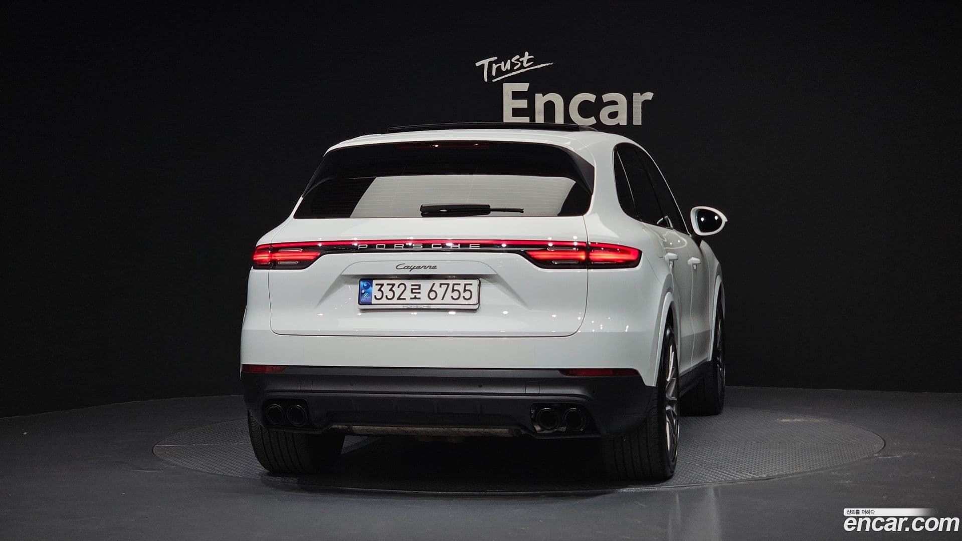 Main__Slider__Photo:Cayenne Porsche 2023.1-3