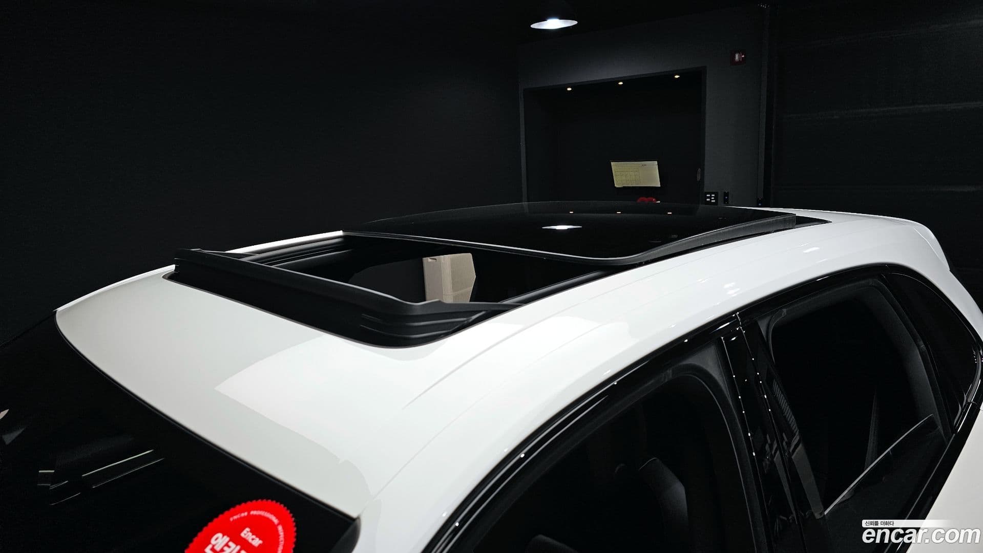 Main__Slider__Photo:Cayenne Porsche 2023.1-18