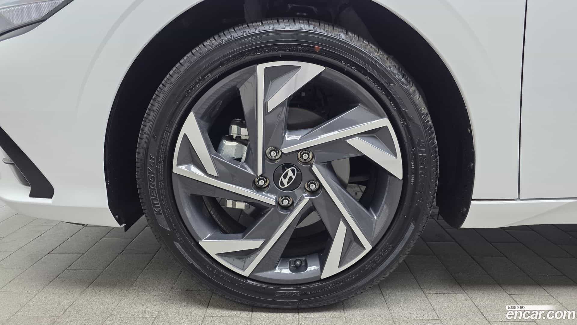 AVANTE Hyundai 2025.6-OUTER-005