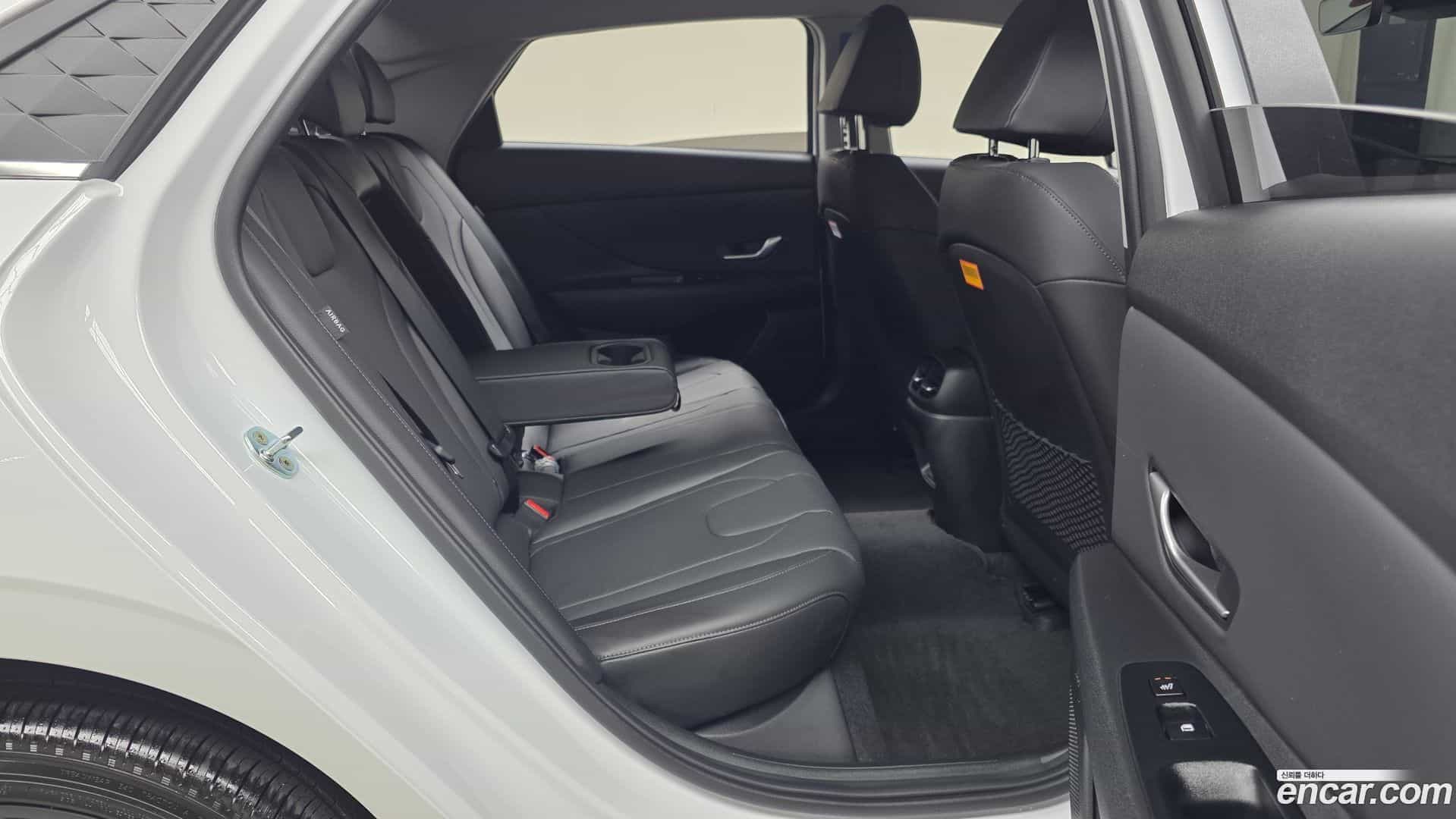 AVANTE Hyundai 2025.6-OPTION-016