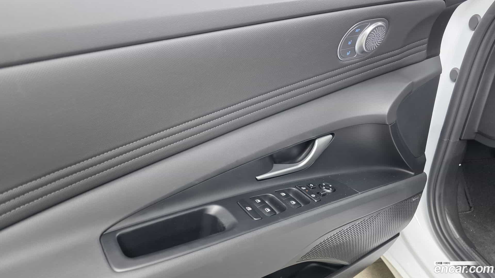 AVANTE Hyundai 2025.6-OPTION-022