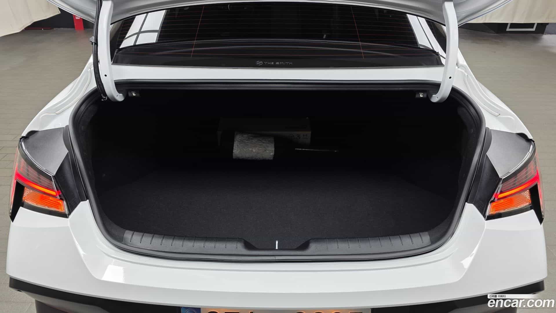 AVANTE Hyundai 2025.6-OPTION-024