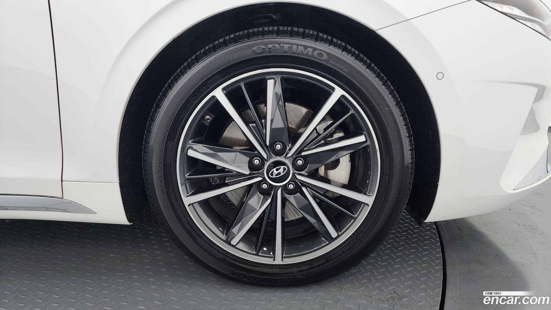 Main__Slider__Photo:Grandeur Hyundai 2021.3-4