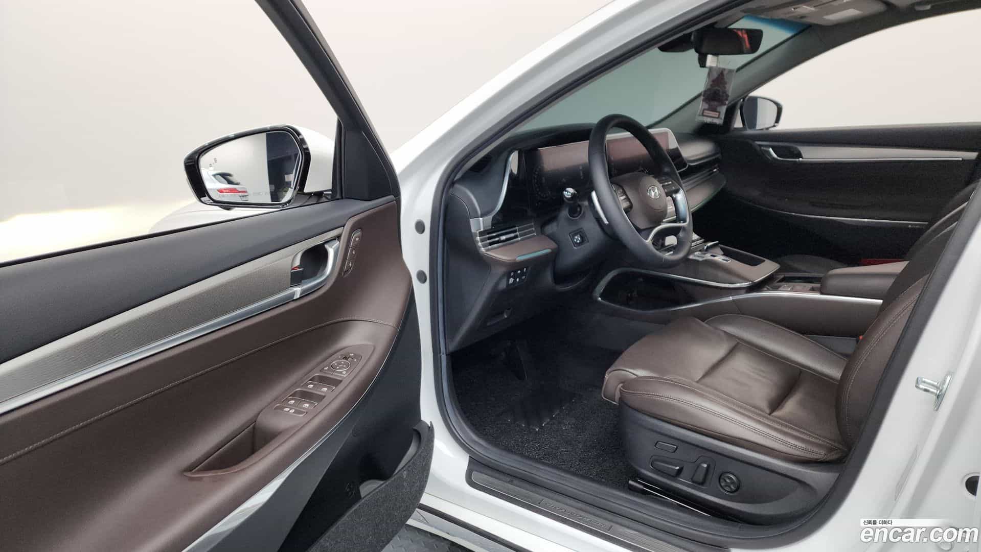 Grandeur Hyundai 2021.3-INNER-010