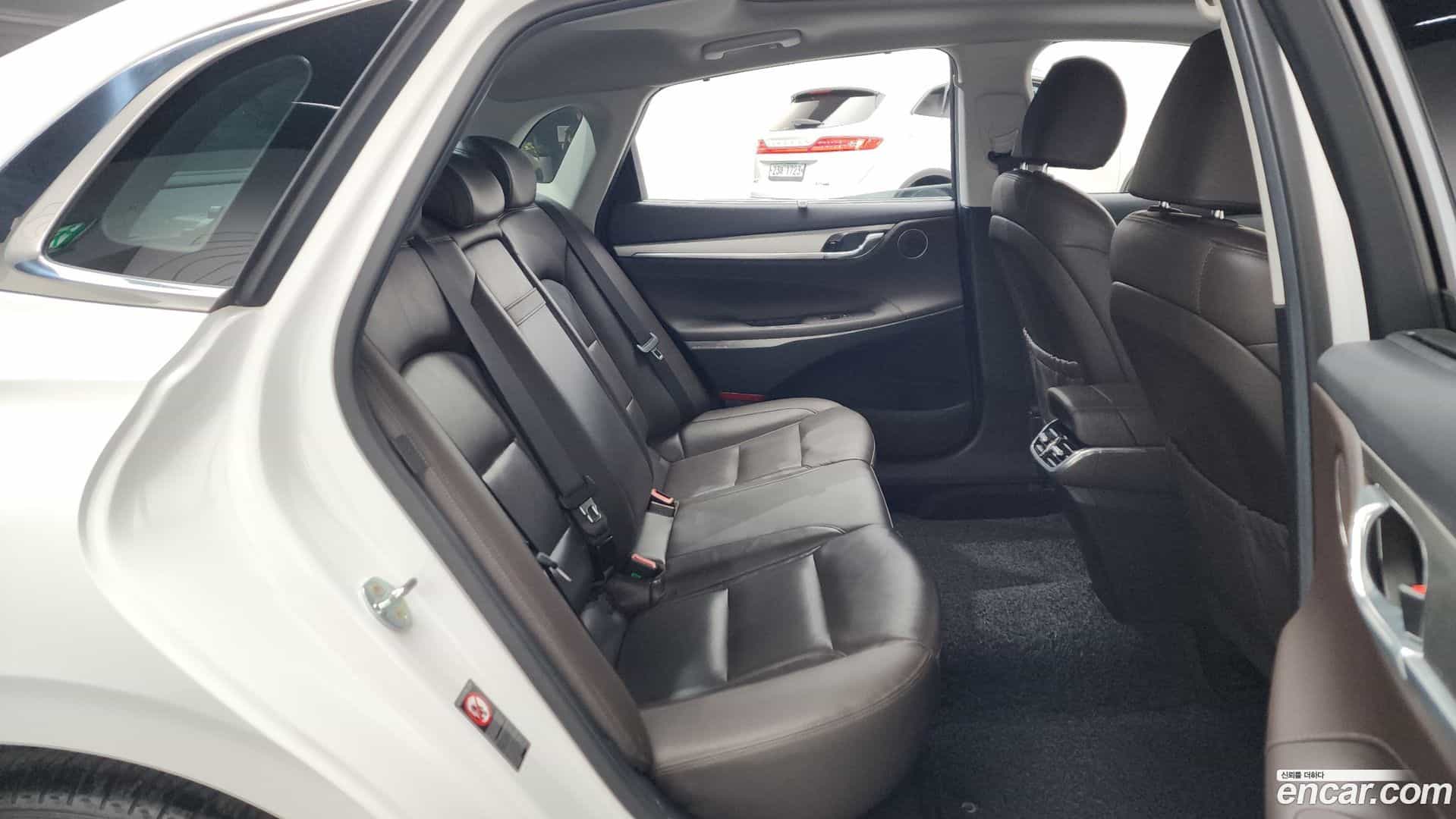 Grandeur Hyundai 2021.3-OPTION-016