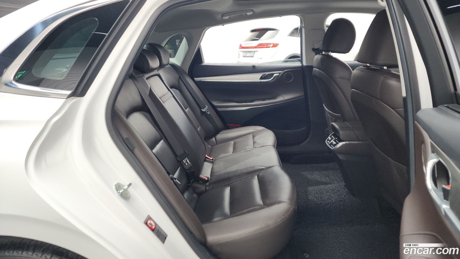 Main__Slider__Photo:Grandeur Hyundai 2021.3-11