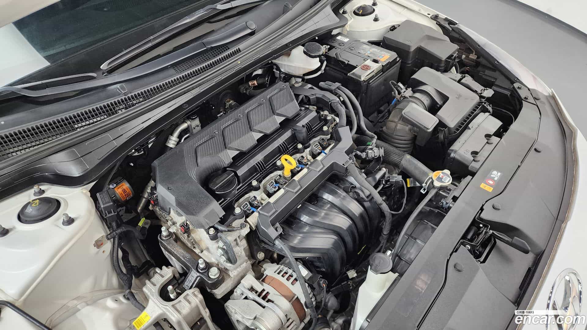 AVANTE Hyundai 2021.6-OUTER-006