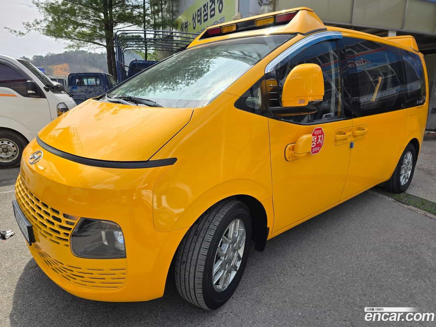 Staria Hyundai 2023.9-OUTER-001