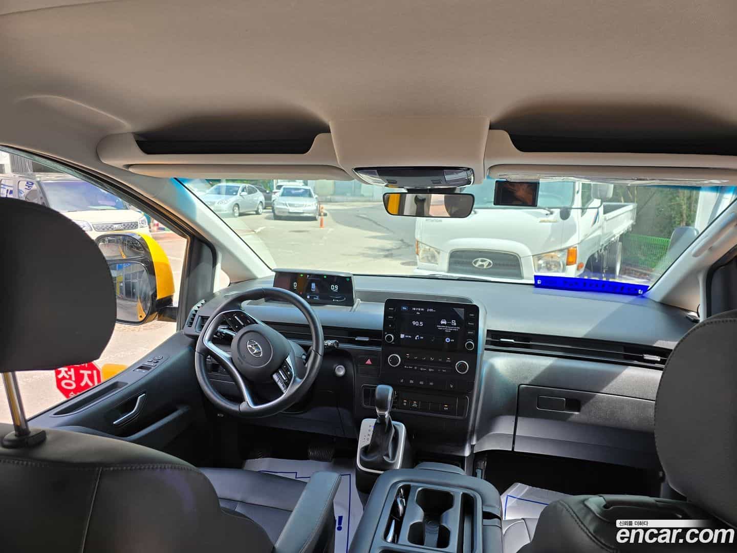 Staria Hyundai 2023.9-INNER-007