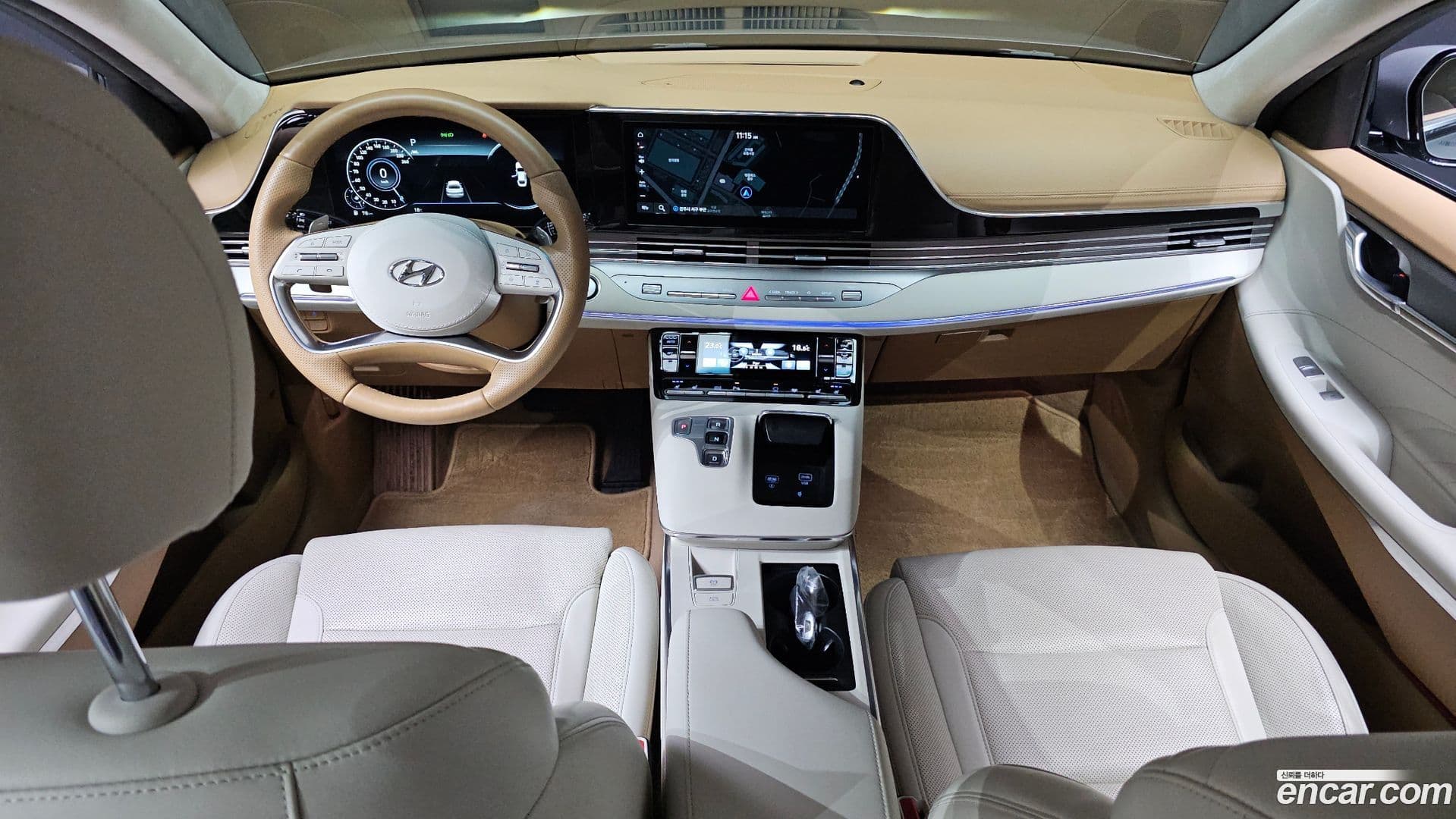 Main__Slider__Photo:Grandeur Hyundai 2022.6-6