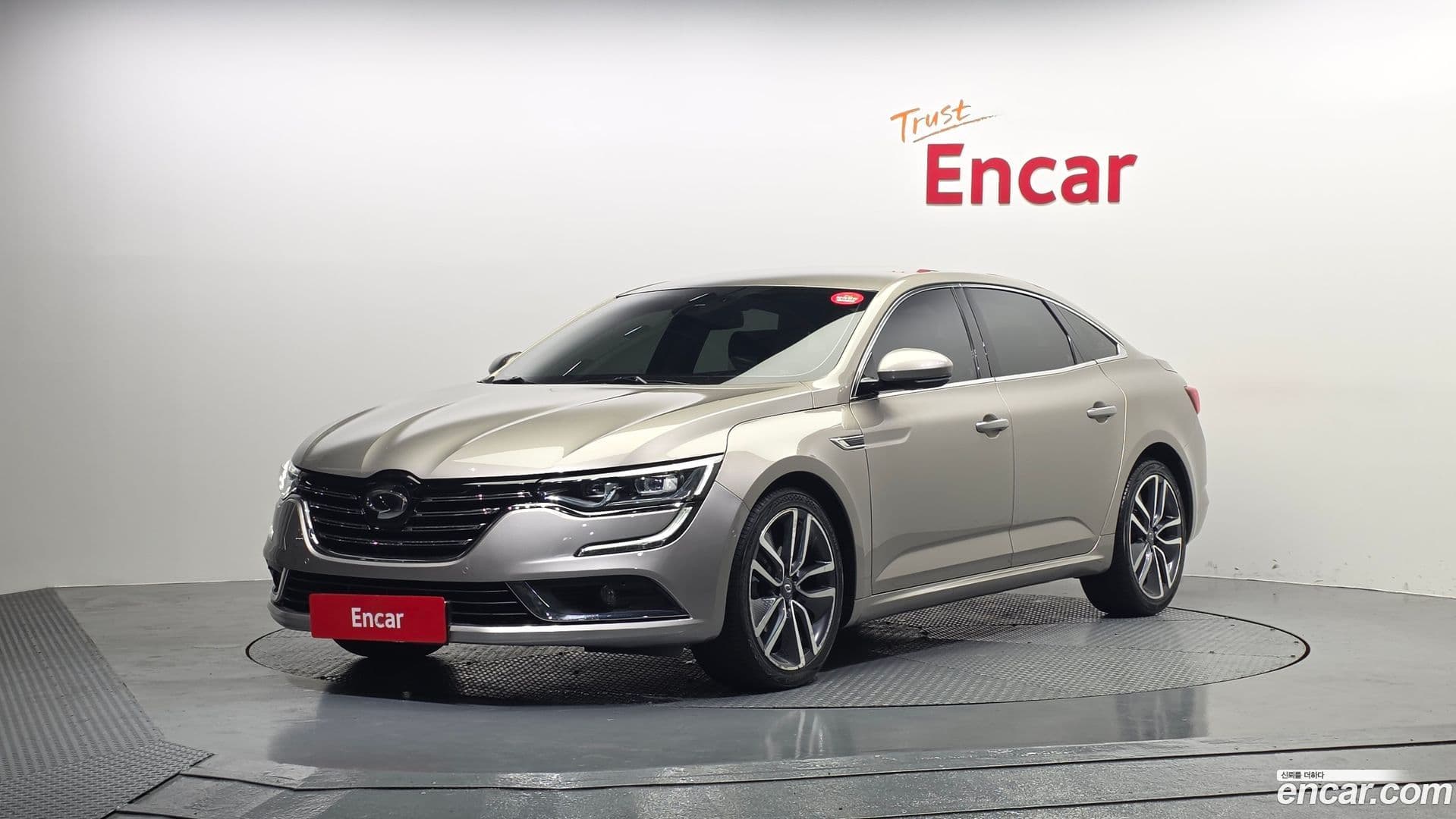 Main__Slider__Photo:SM6 Renault-KoreaSamsung 2016.9-0