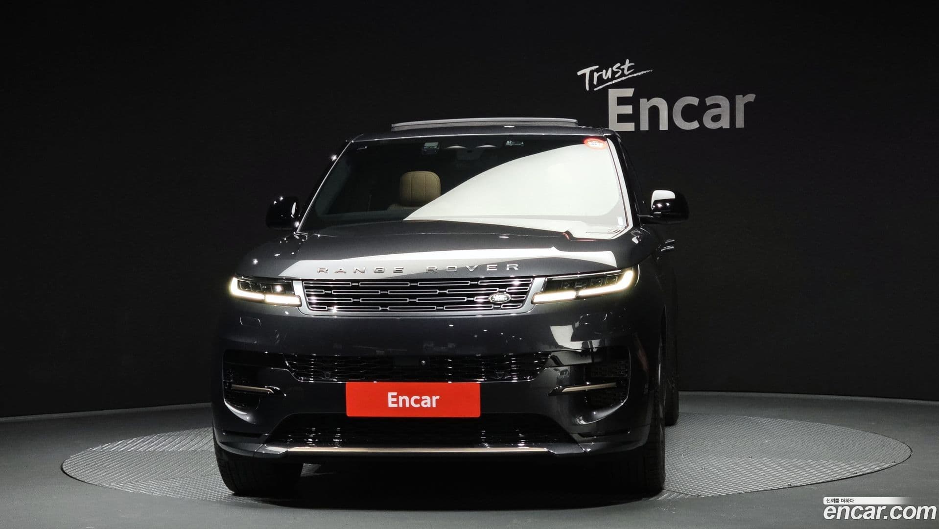 Main__Slider__Photo:Range Rover Sport Land Rover 2025.3-2