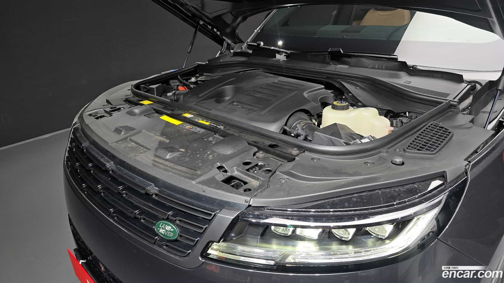 Range Rover Sport Land Rover 2025.3-OUTER-006