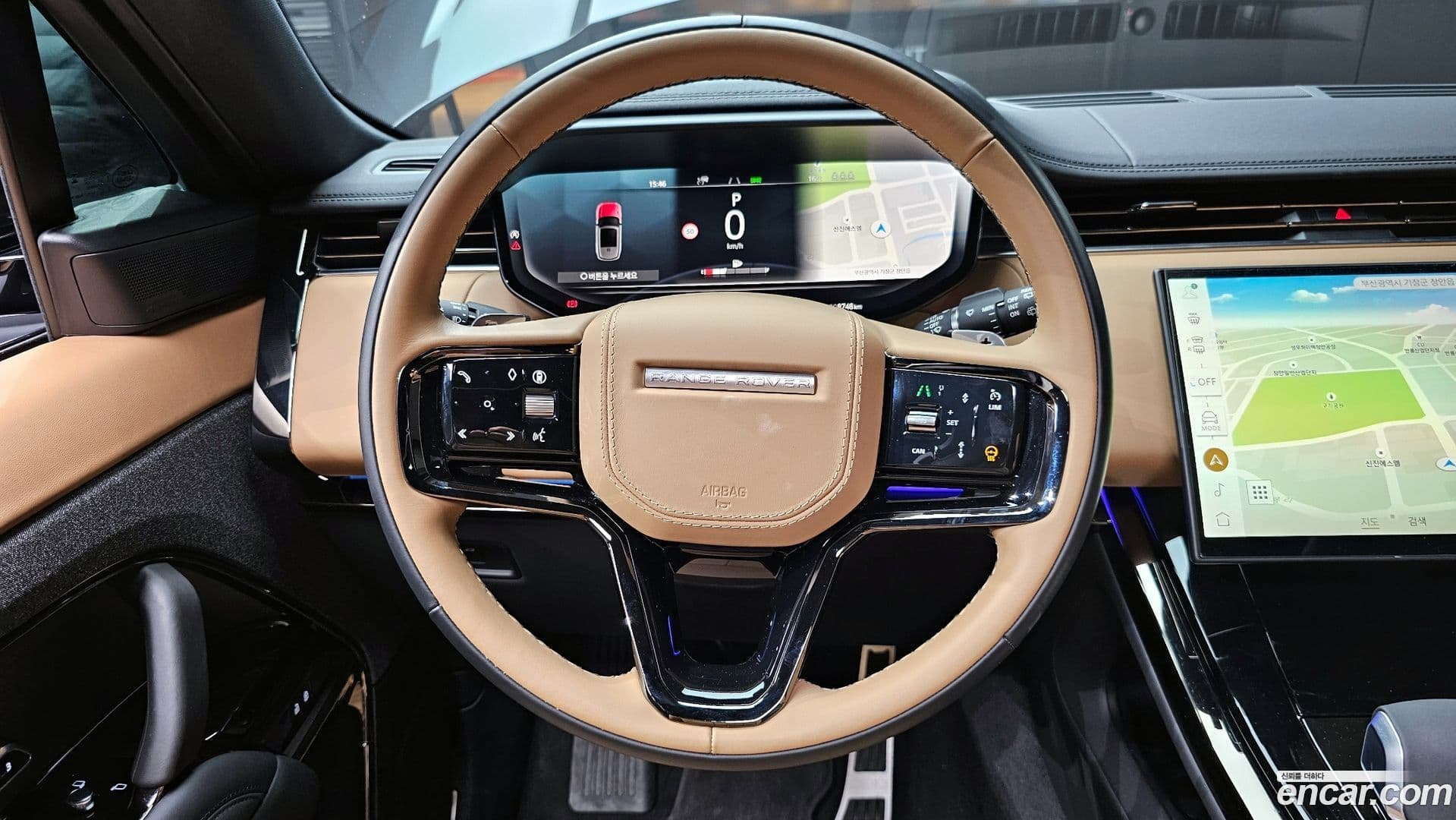 Main__Slider__Photo:Range Rover Sport Land Rover 2025.3-12