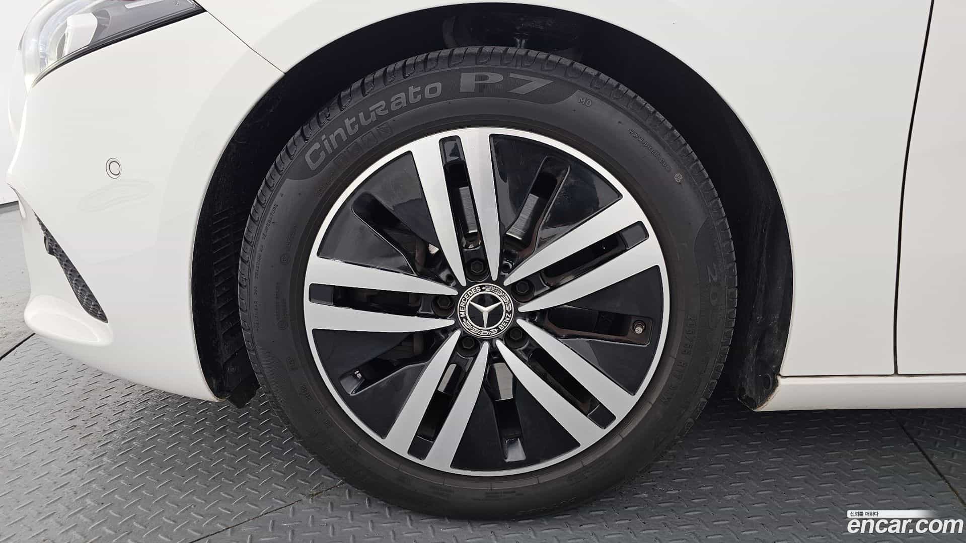 A-Class Mercedes-Benz 2021.0-OUTER-005