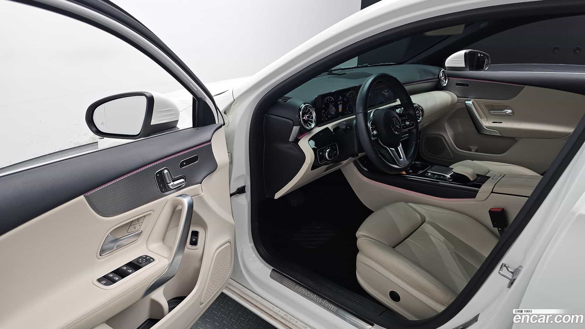 A-Class Mercedes-Benz 2021.0-OPTION-015