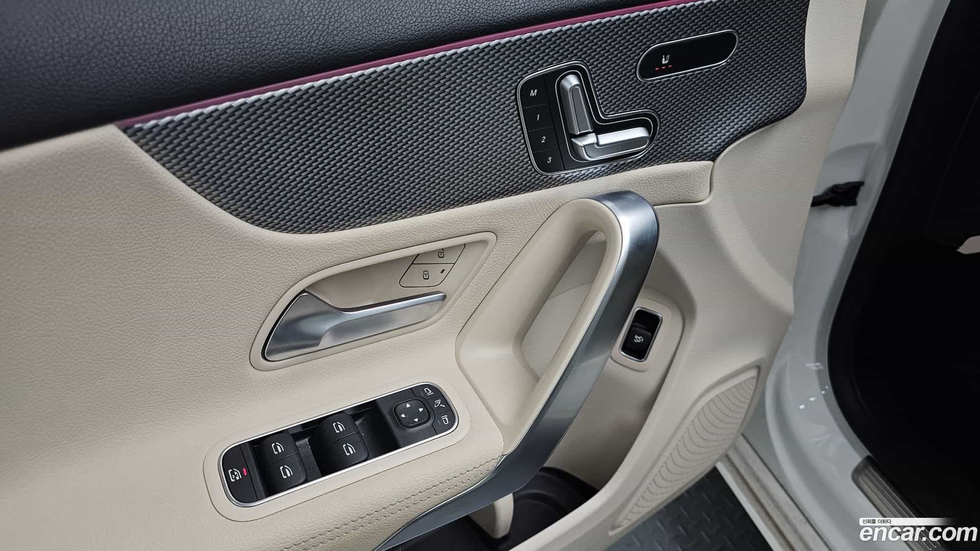 A-Class Mercedes-Benz 2021.0-OPTION-021