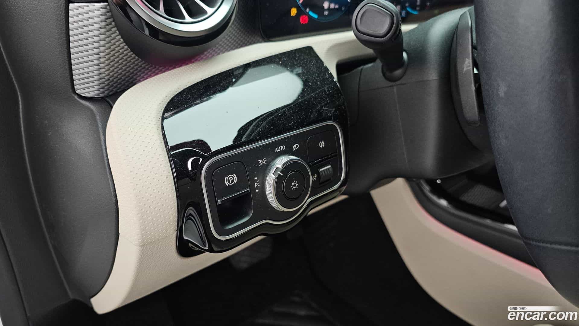 A-Class Mercedes-Benz 2021.0-OPTION-022