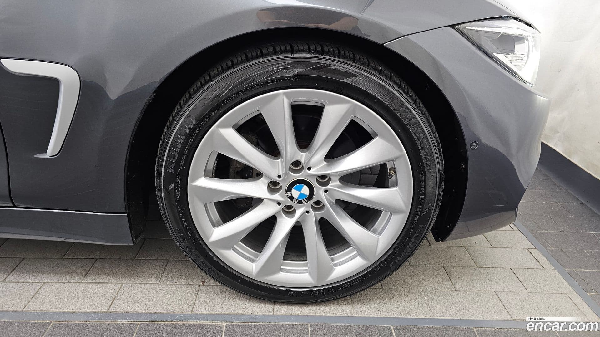 Main__Slider__Photo:4-Series BMW 2019.8-4