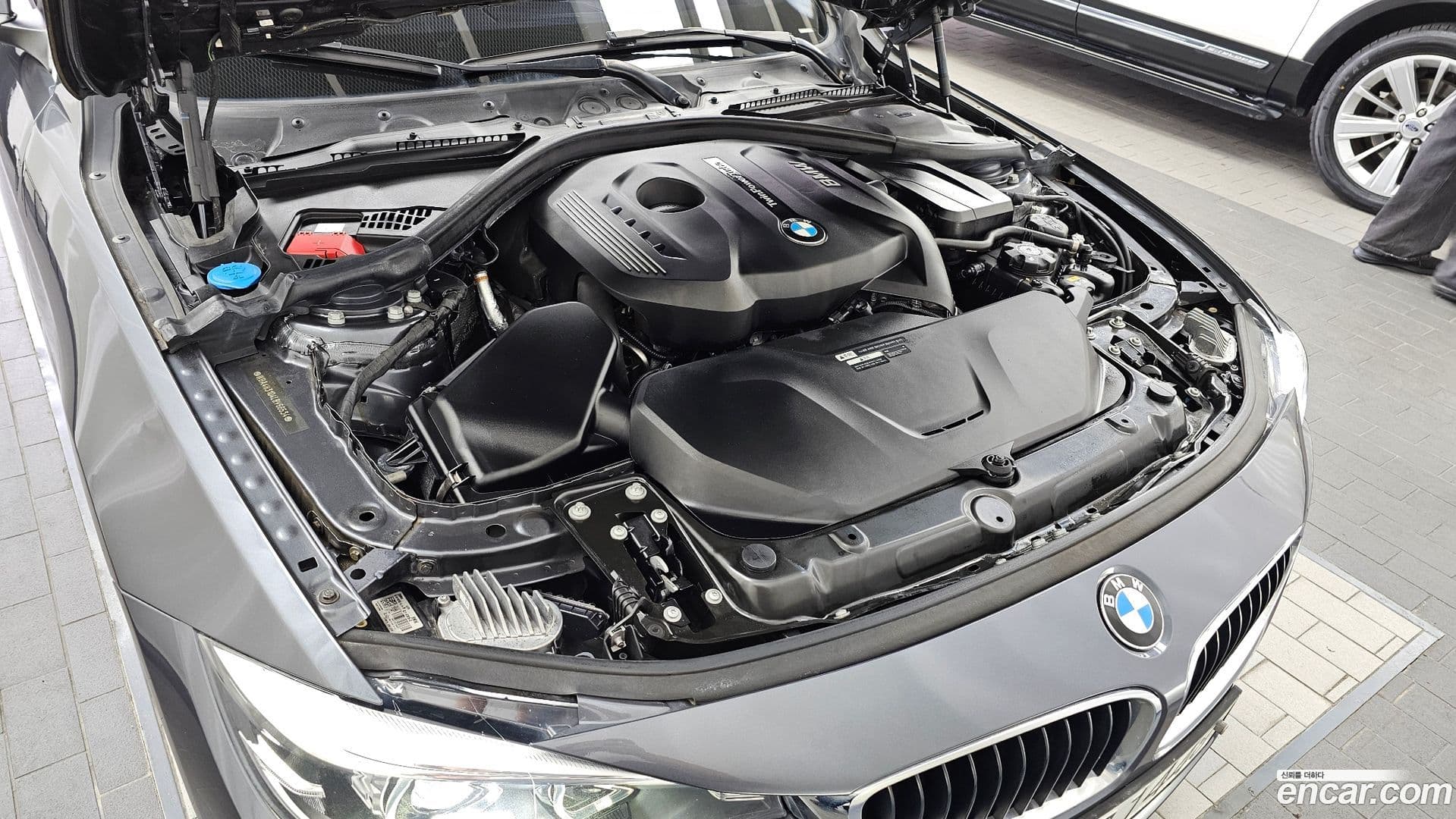 Main__Slider__Photo:4-Series BMW 2019.8-5