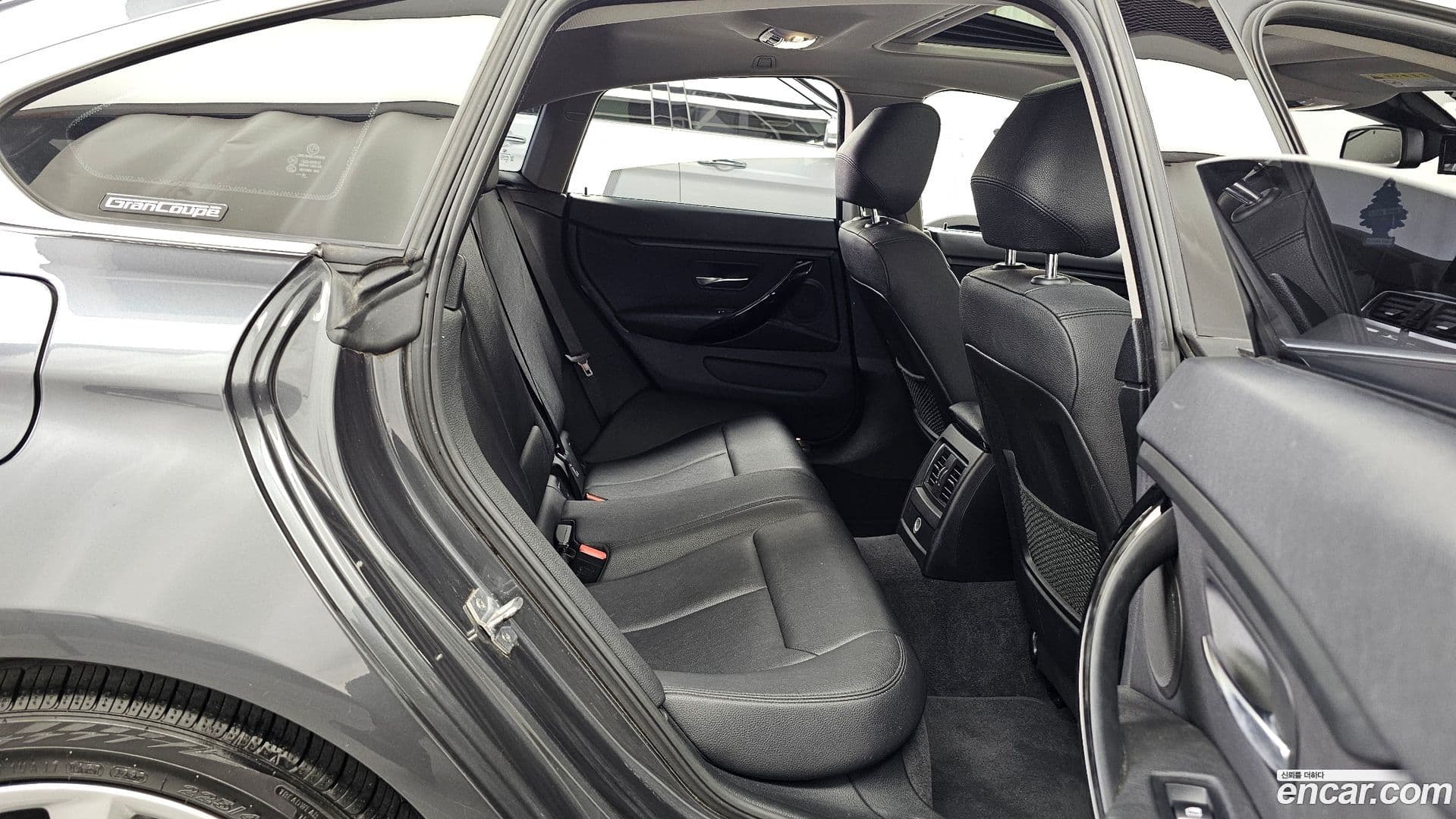 Main__Slider__Photo:4-Series BMW 2019.8-11