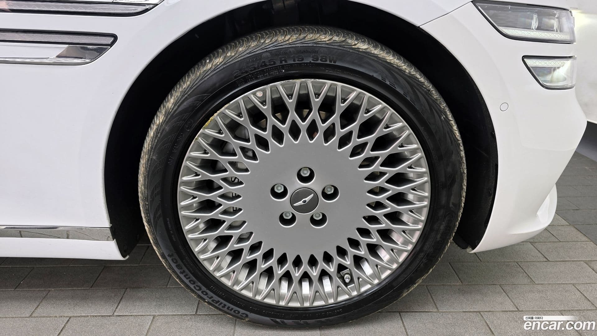 Main__Slider__Photo:G80 Genesis 2023.10-4