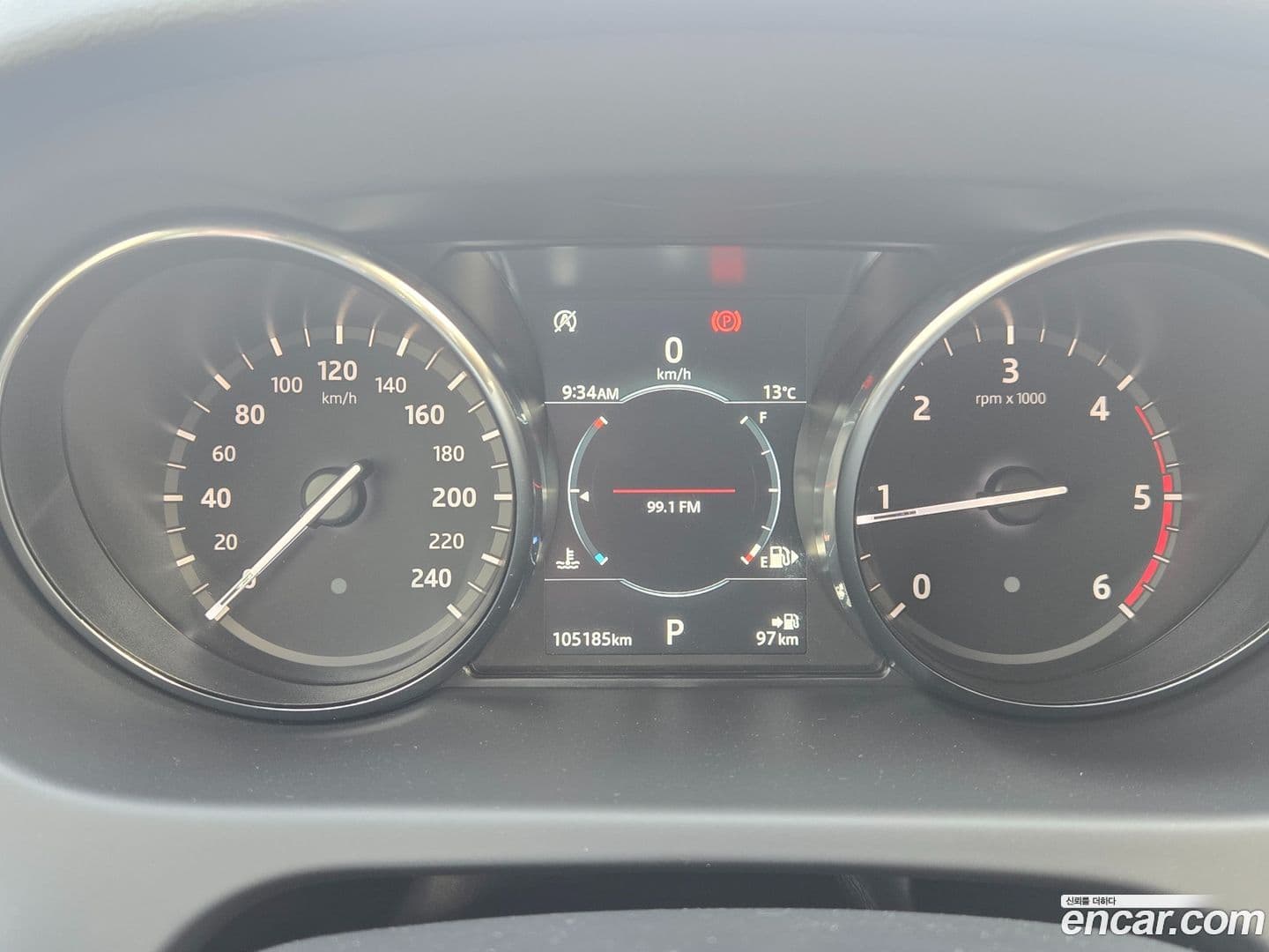 Main__Slider__Photo:Discovery Sport Land Rover 2019.11-10