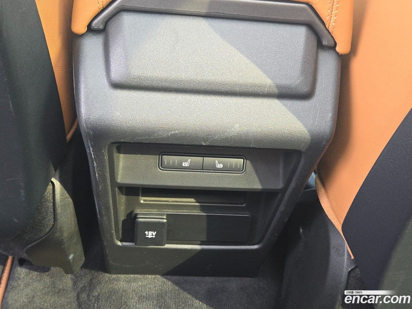 Main__Slider__Photo:Discovery Sport Land Rover 2019.11-14