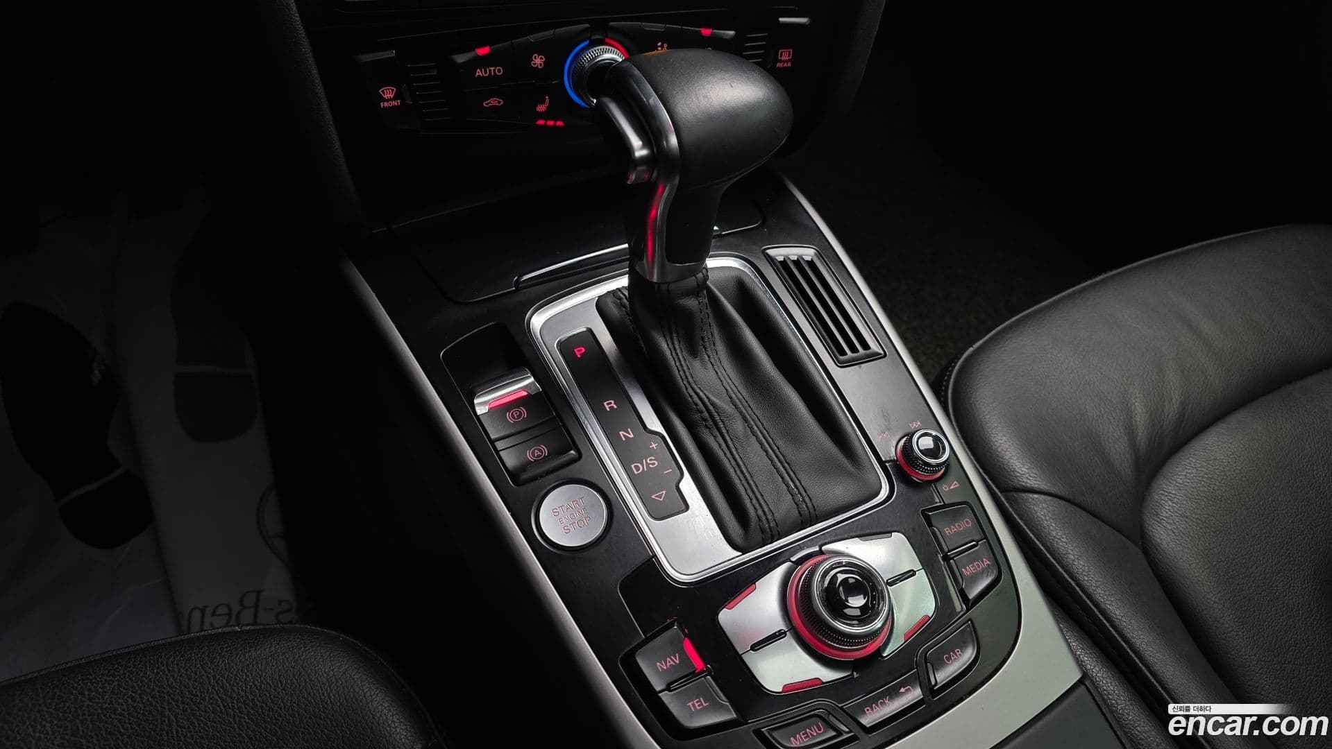 Main__Slider__Photo:A4 Audi 2014.5-8