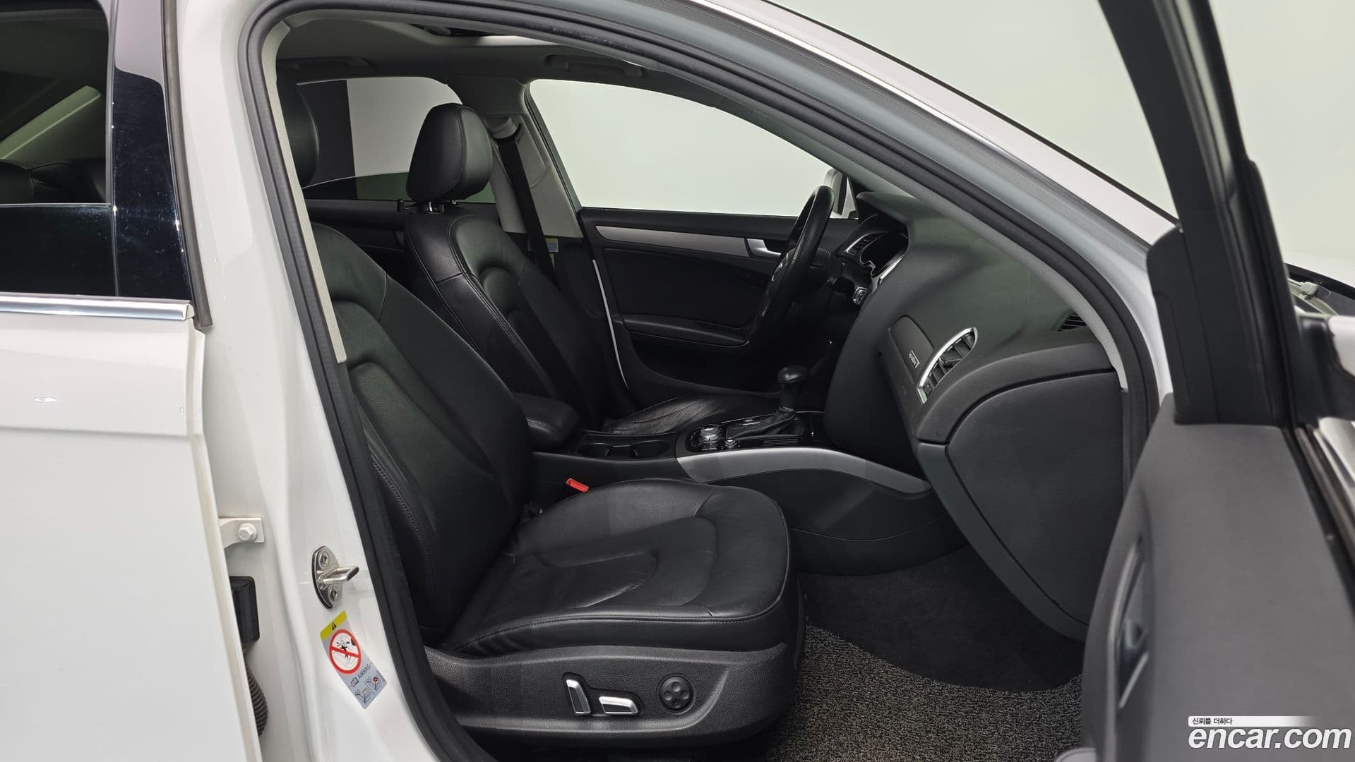 Main__Slider__Photo:A4 Audi 2014.5-9