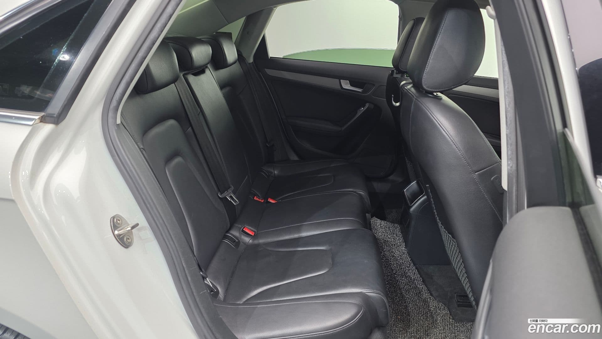 Main__Slider__Photo:A4 Audi 2014.5-11