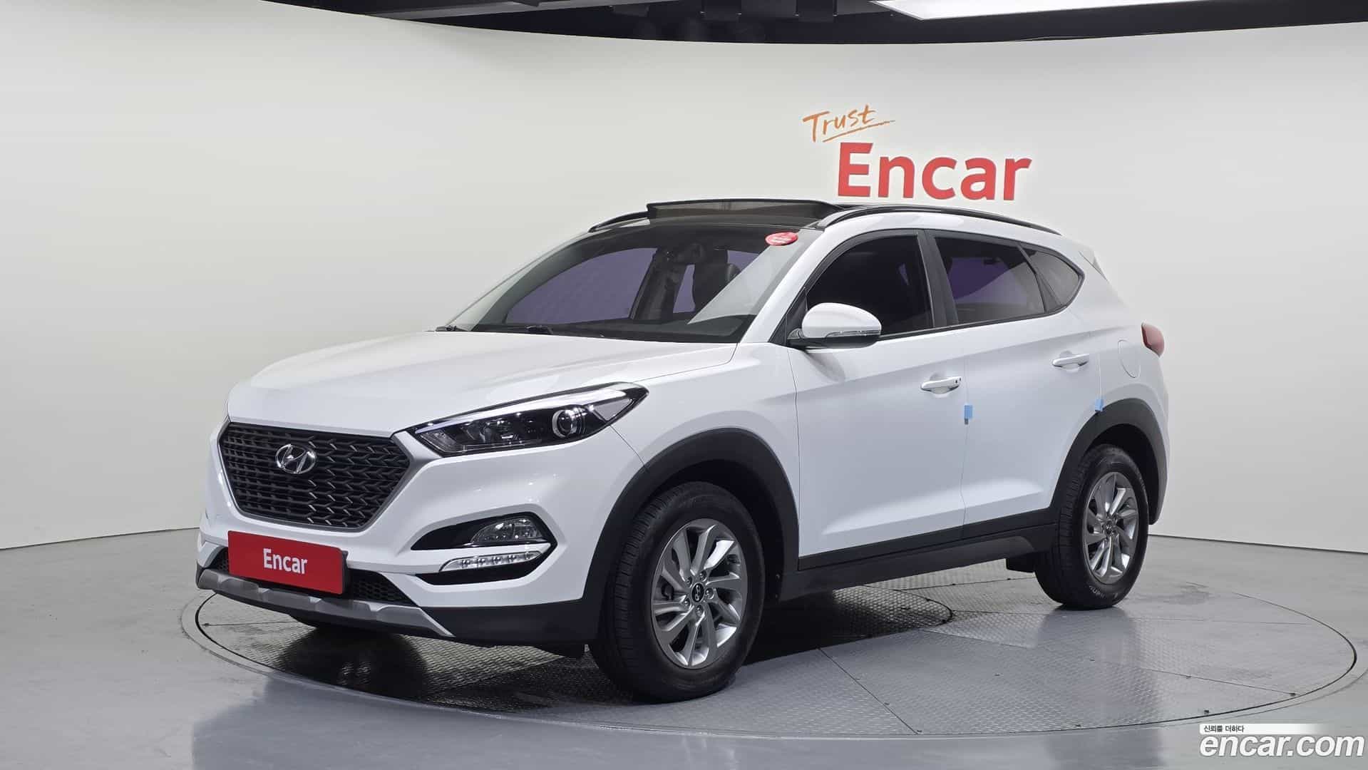 Tucson Hyundai 2017.8-OUTER-001
