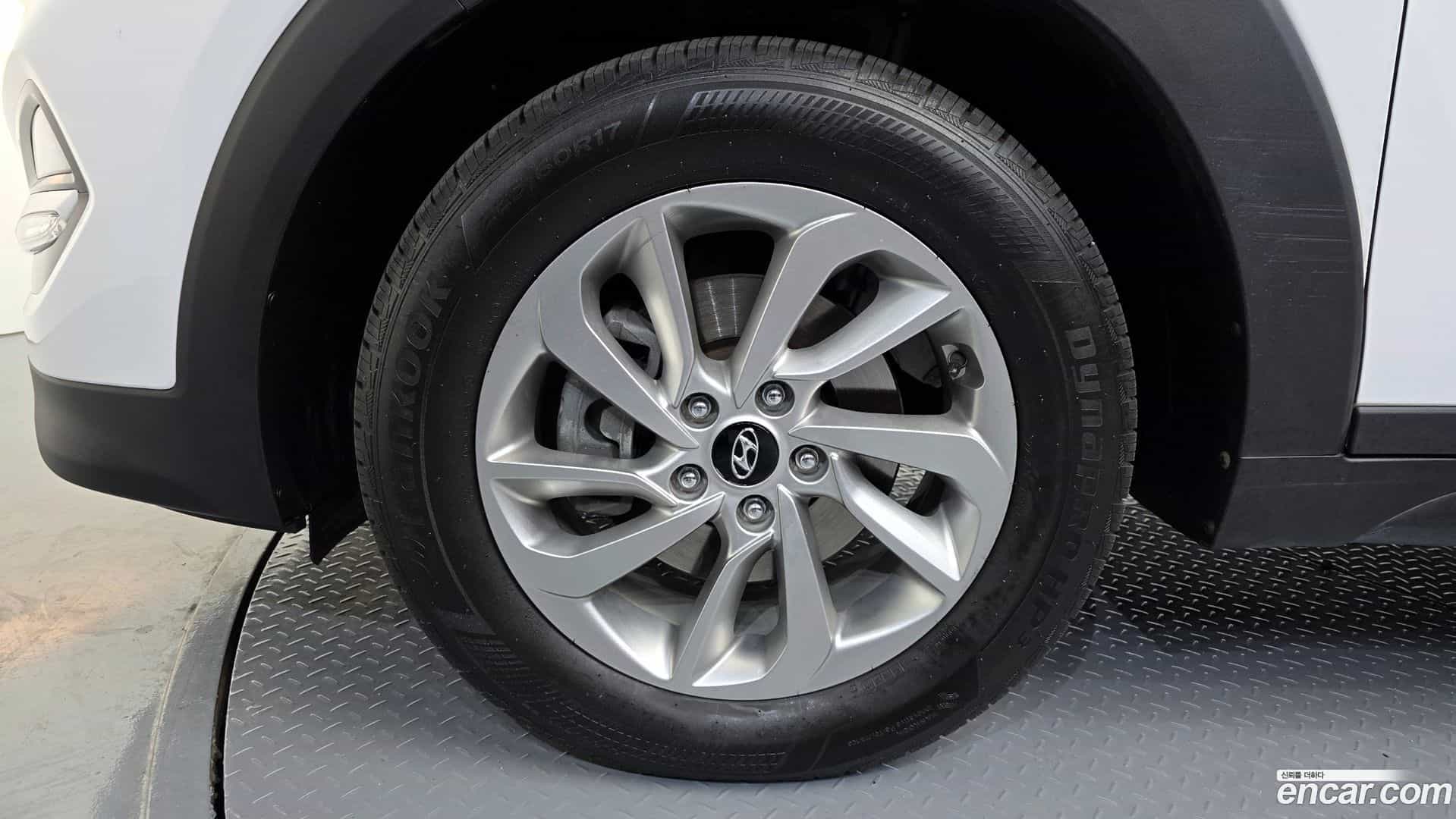 Tucson Hyundai 2017.8-OUTER-005