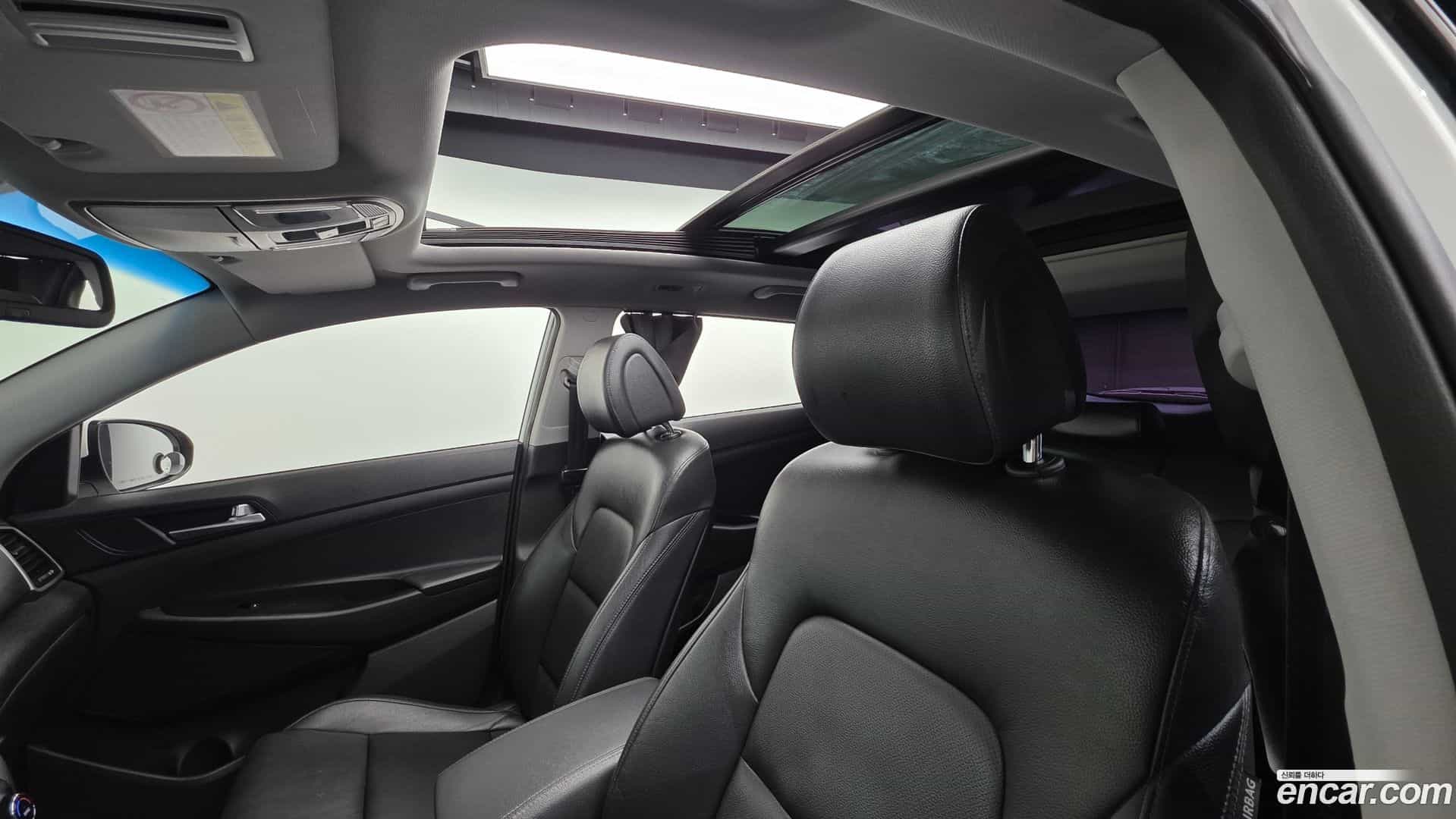 Tucson Hyundai 2017.8-OPTION-022