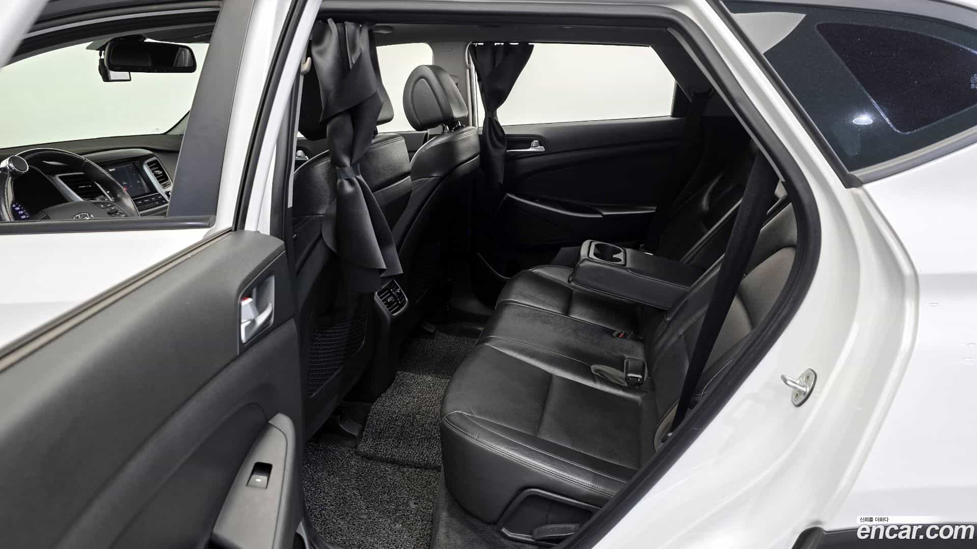 Tucson Hyundai 2017.8-OPTION-023