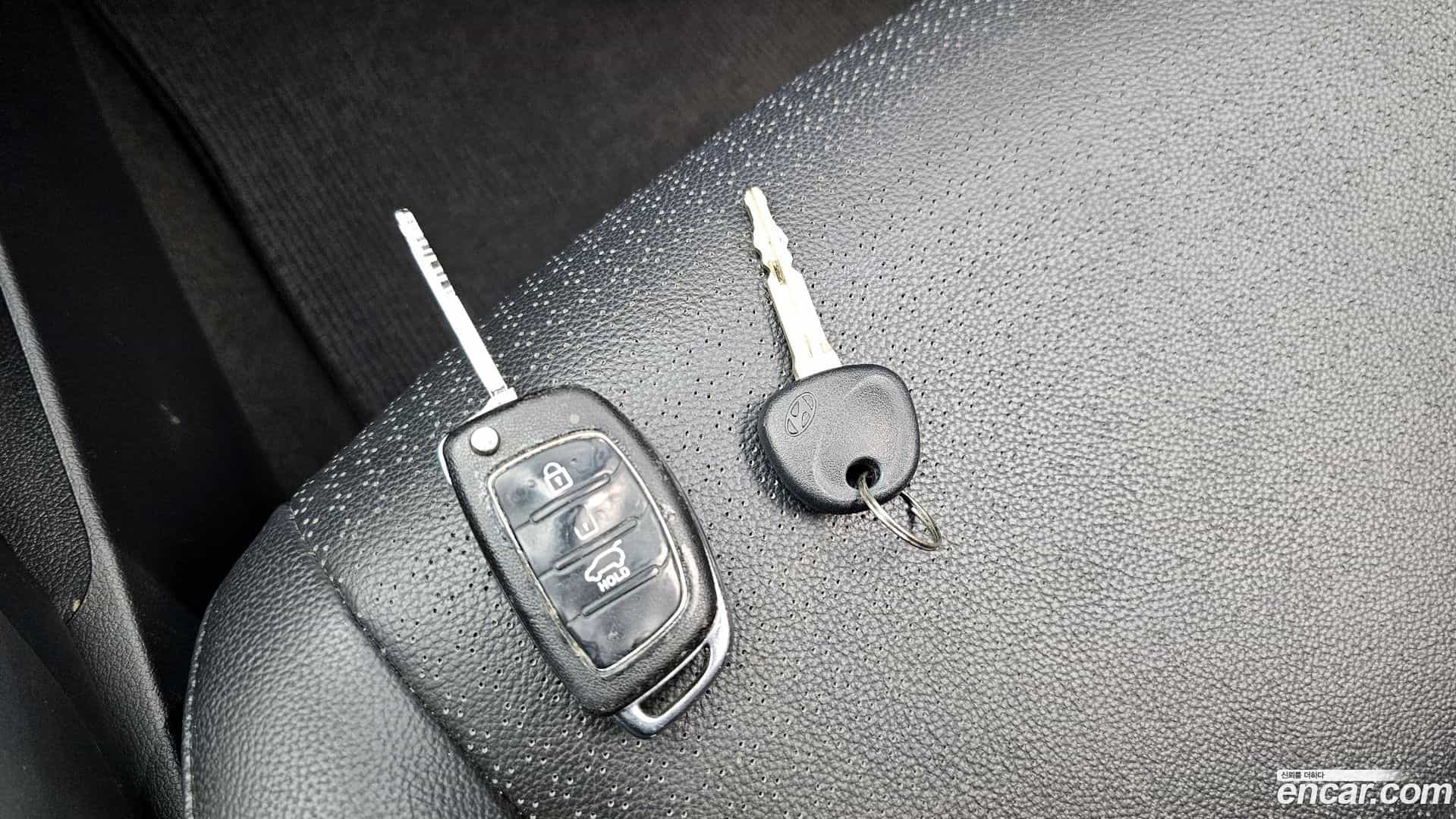 AVANTE Hyundai 2015.3-OPTION-023