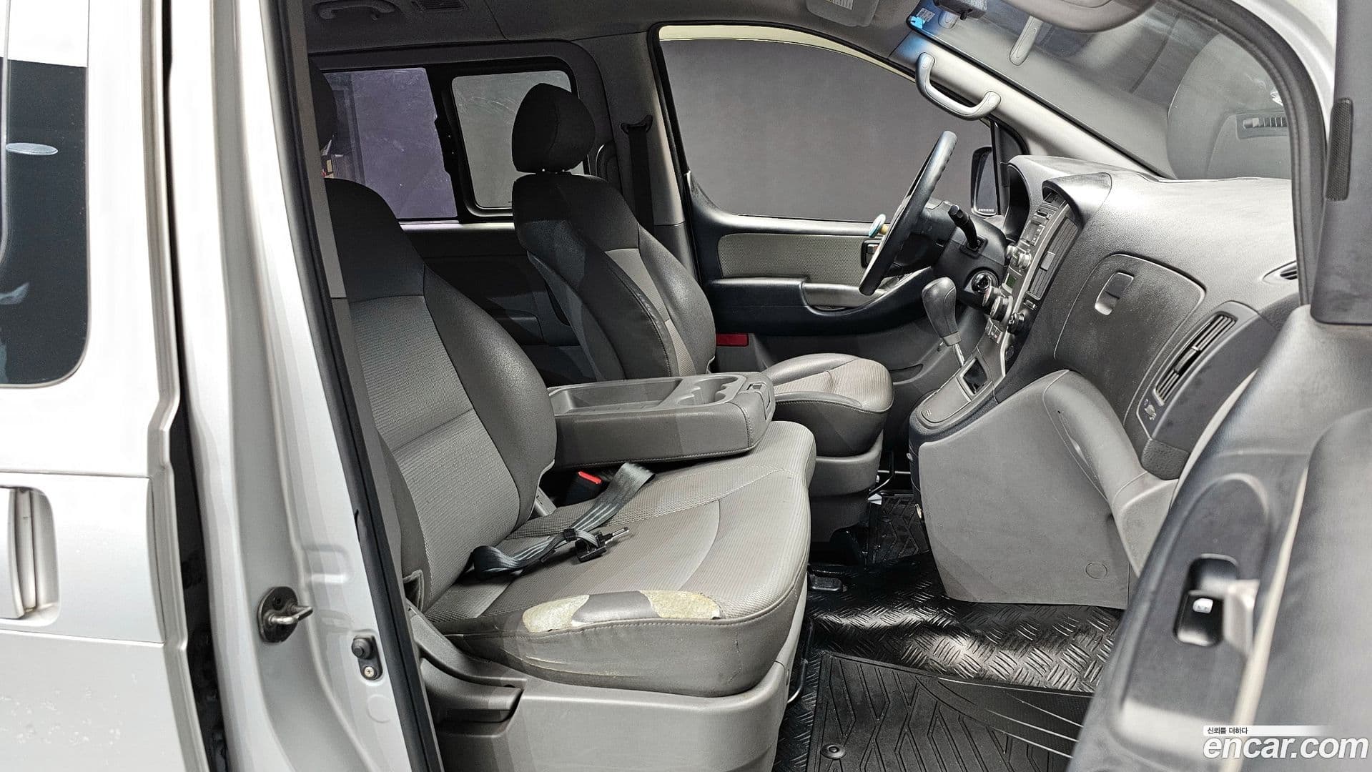 Main__Slider__Photo:Starex Hyundai 2008.5-9