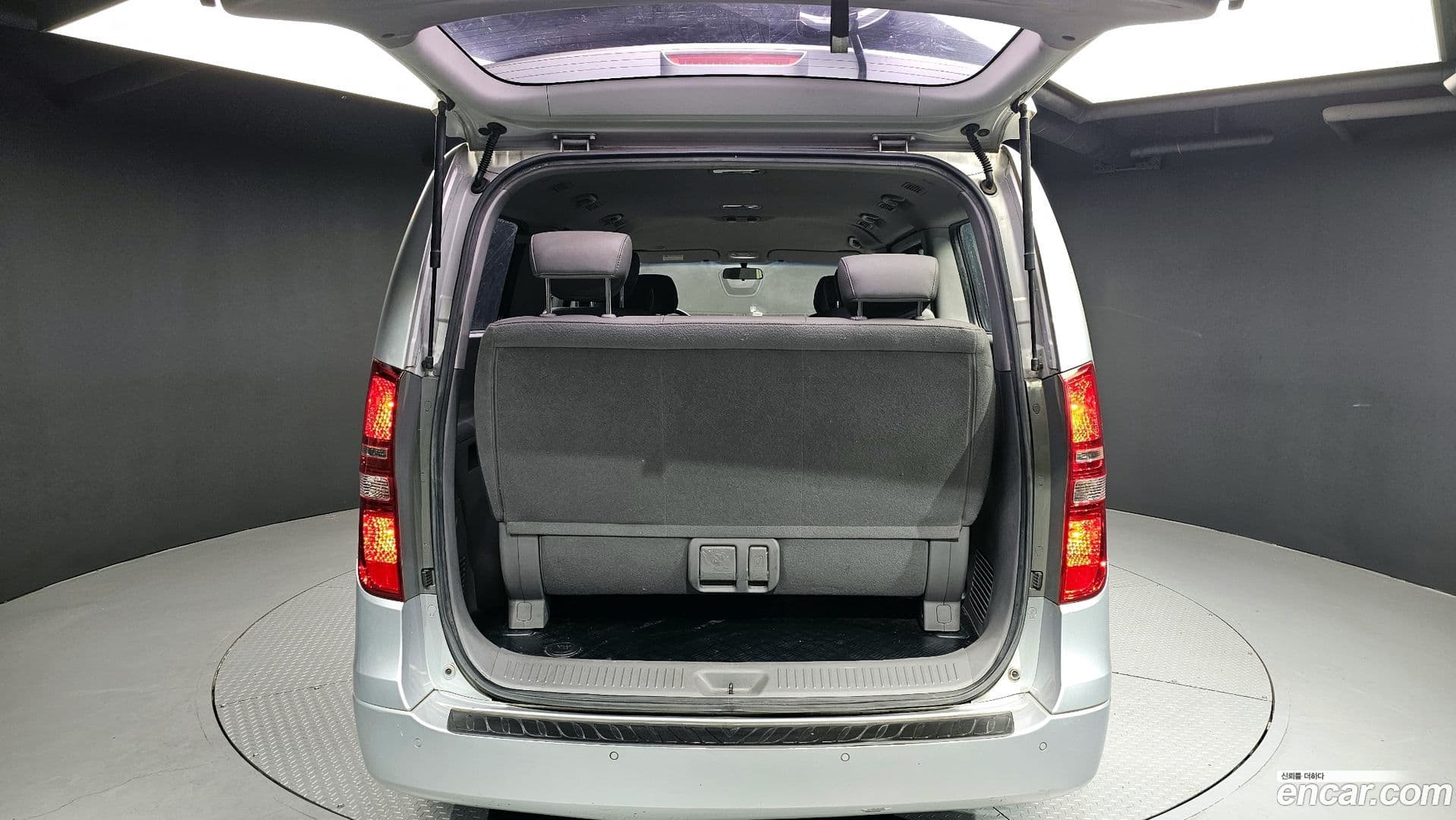 Main__Slider__Photo:Starex Hyundai 2008.5-19