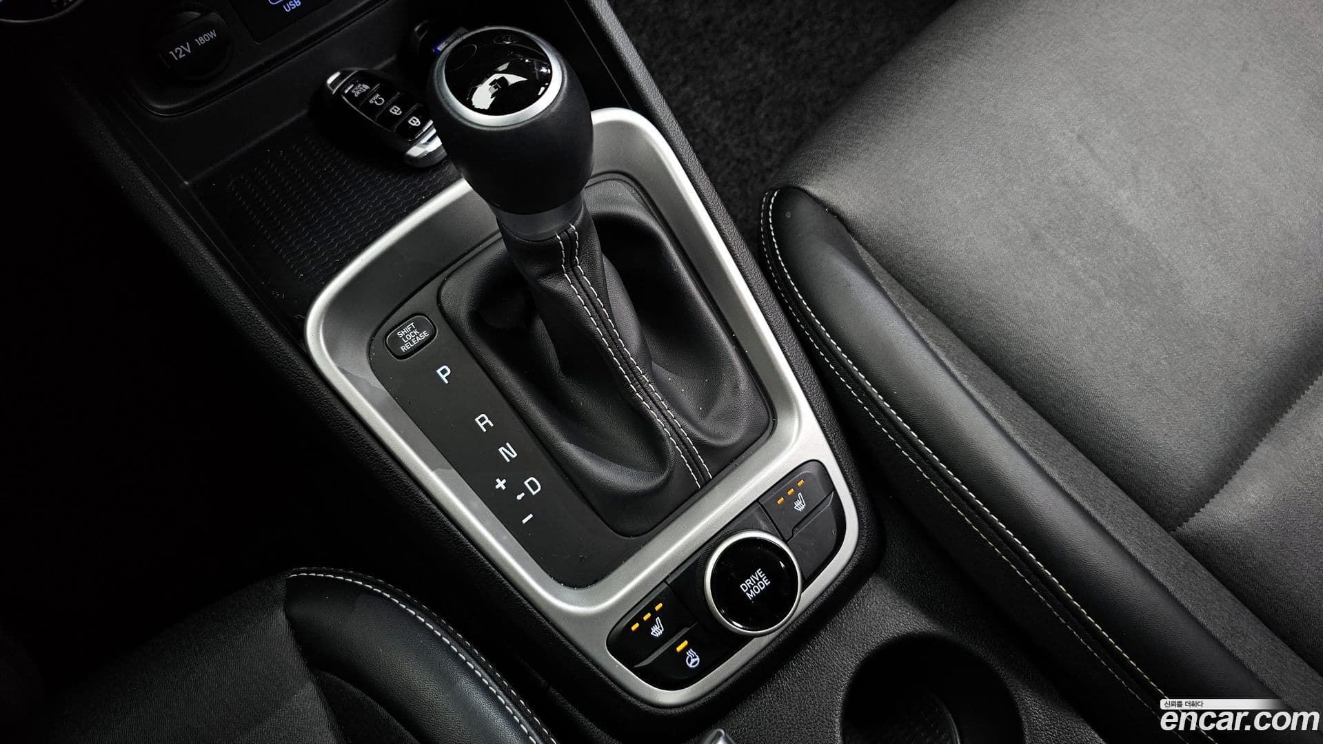 Main__Slider__Photo:Venue Hyundai 2020.3-8