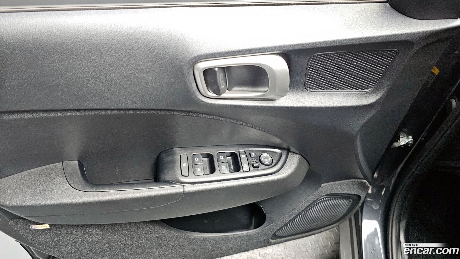 Main__Slider__Photo:Venue Hyundai 2020.3-16