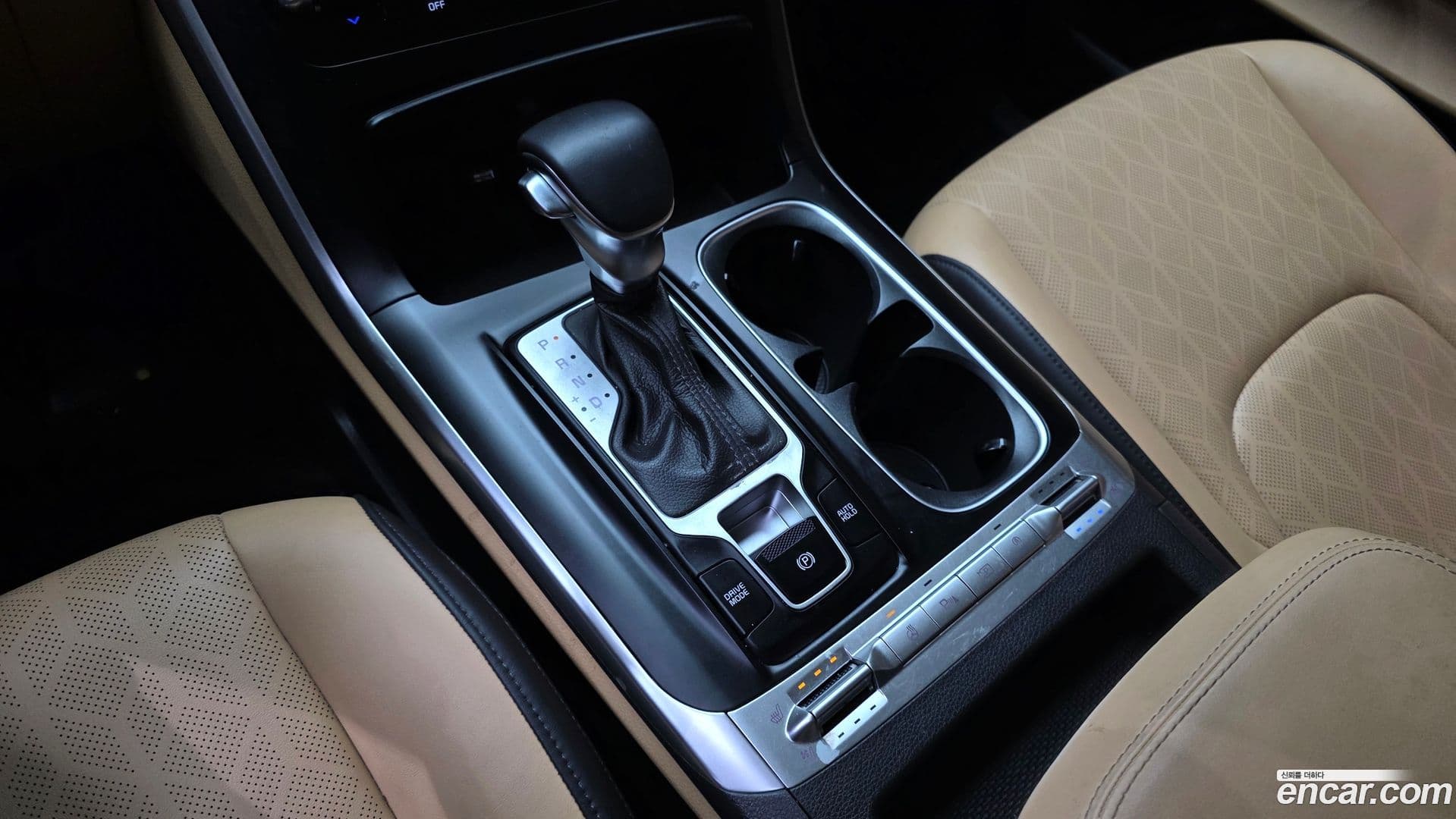 Main__Slider__Photo:Canival Kia 2021.3-8