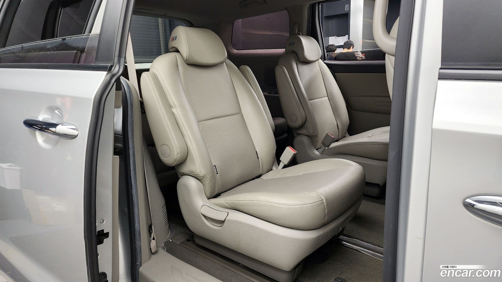 Main__Slider__Photo:Canival Kia 2015.6-11