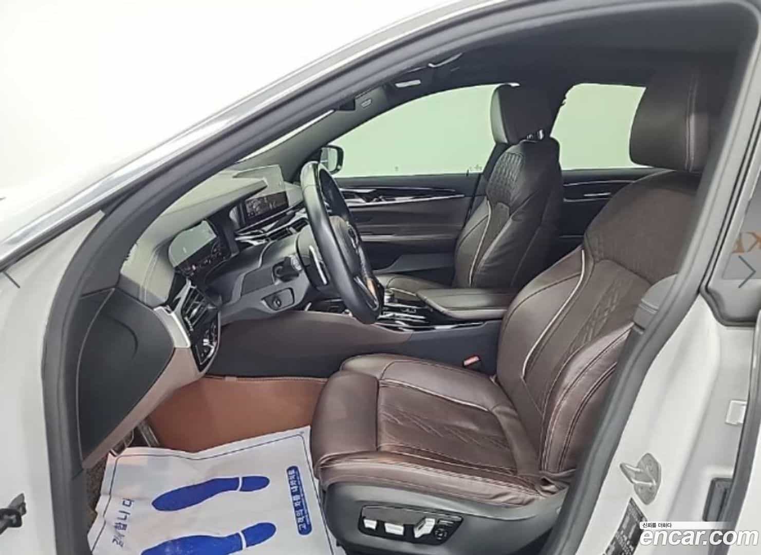 Gran Turismo BMW 2021.6-OPTION-015