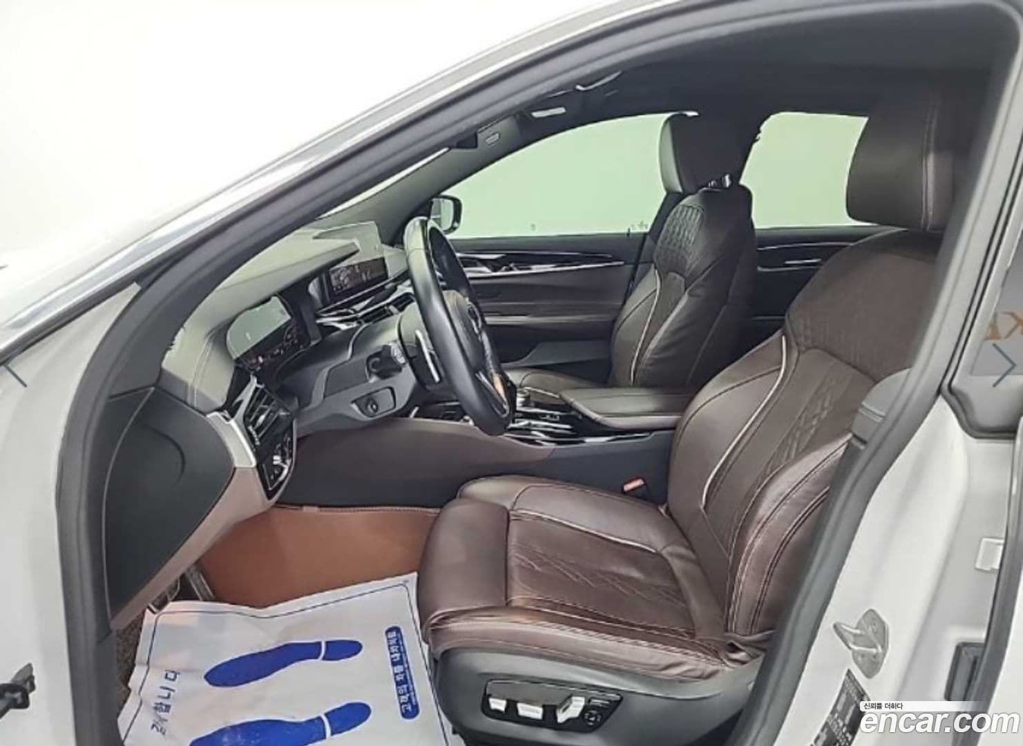 Main__Slider__Photo:Gran Turismo BMW 2021.6-10