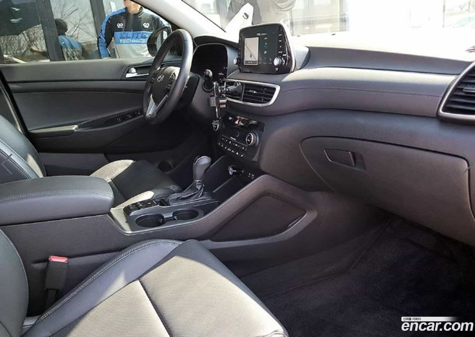 Tucson Hyundai 2019.6-OPTION-017