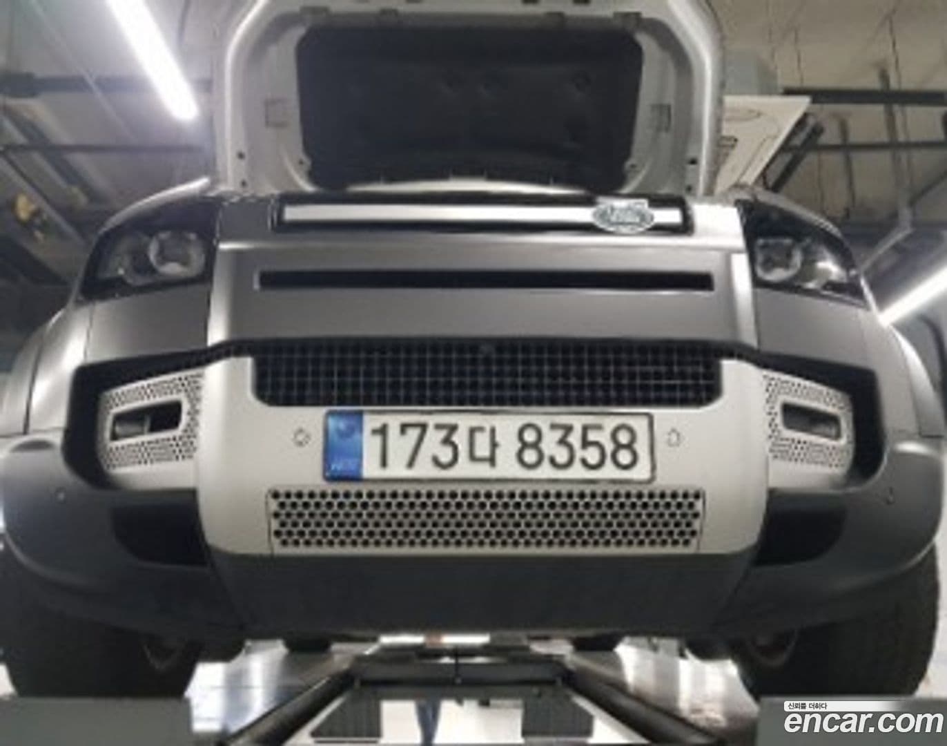 Main__Slider__Photo:Defender Land Rover 2020.10-0