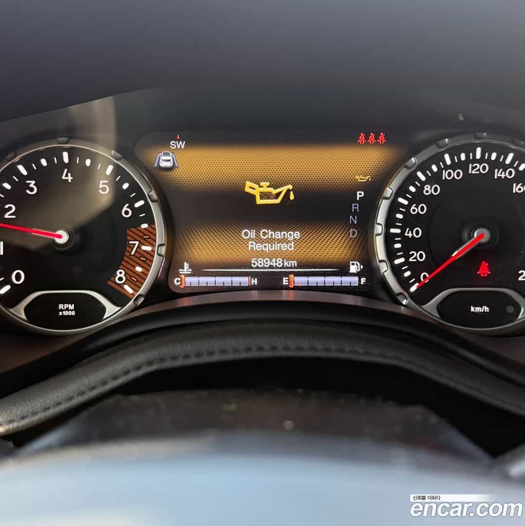 Renegade Jeep 2021.6-INNER-010