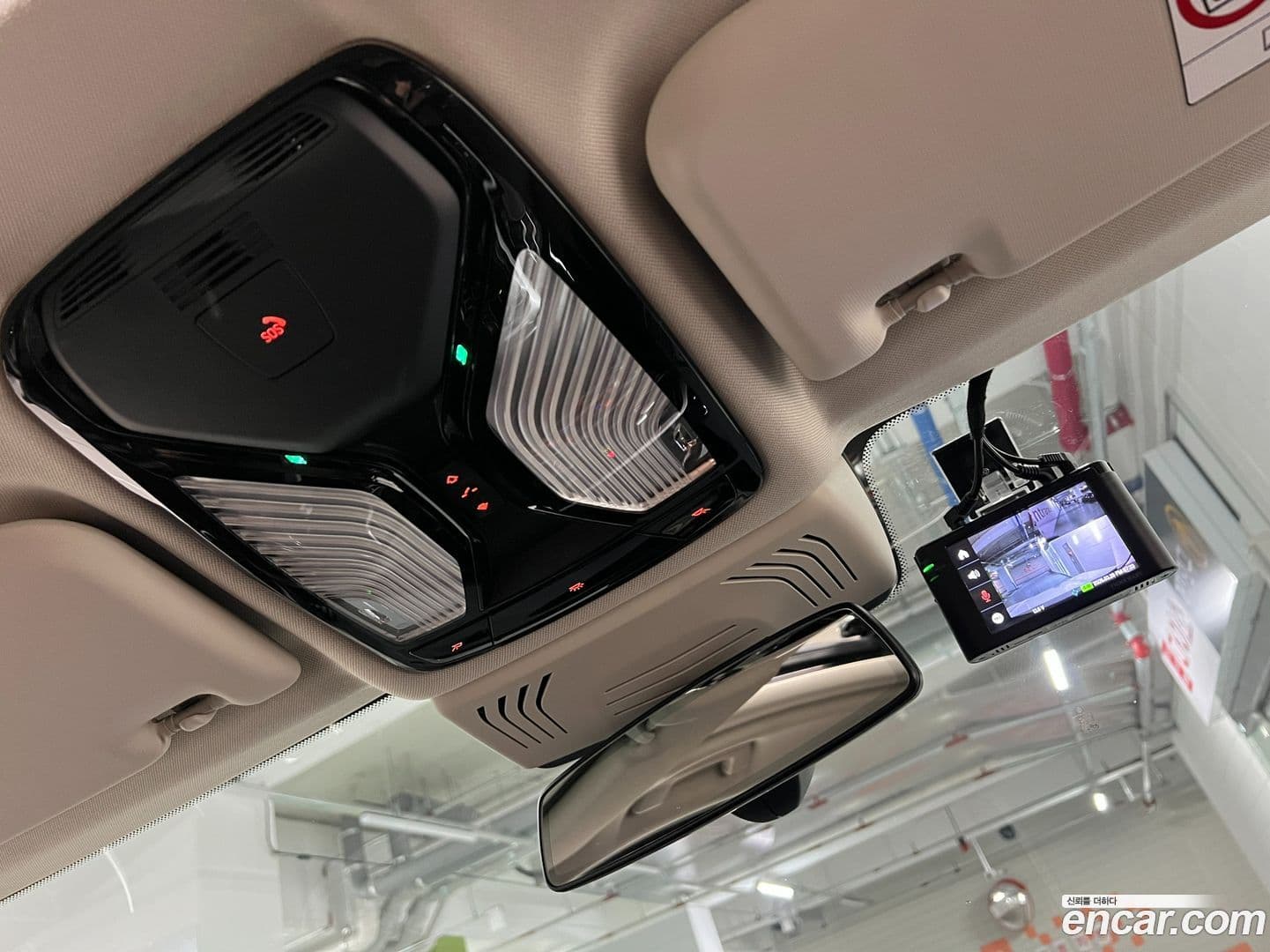 Main__Slider__Photo:X3 BMW 2021.4-12